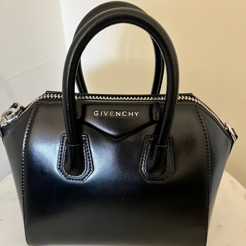 Meet your Posher, ES